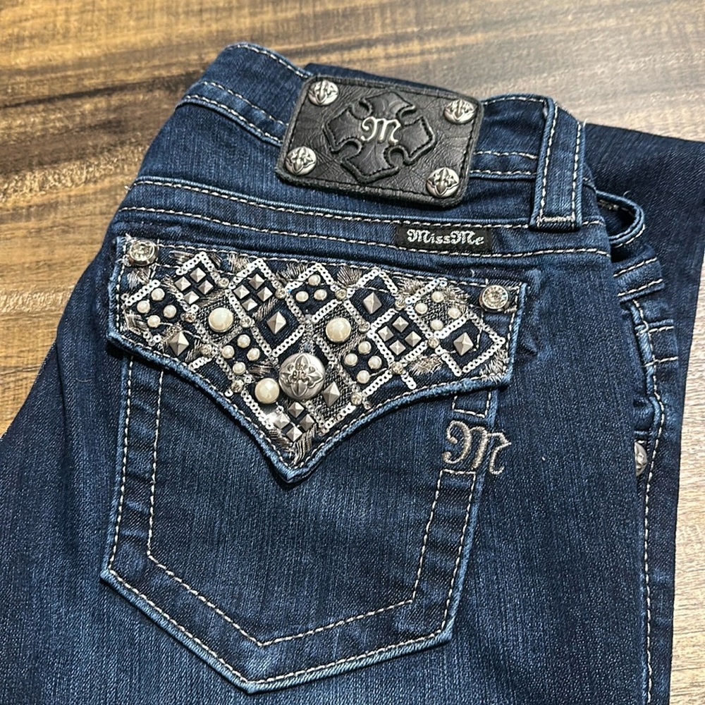 Miss Me Boot Size 31 dark wash